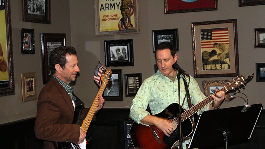 live-music live-music